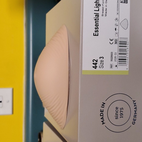 💕 Amoena Breast Prosthesis #442 - Picture 5 of 10